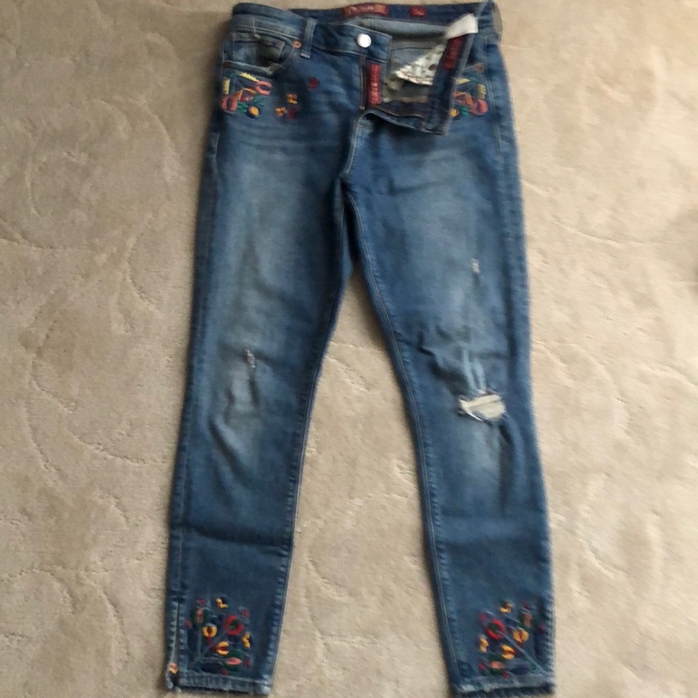 Lucky brand embroidered jeans